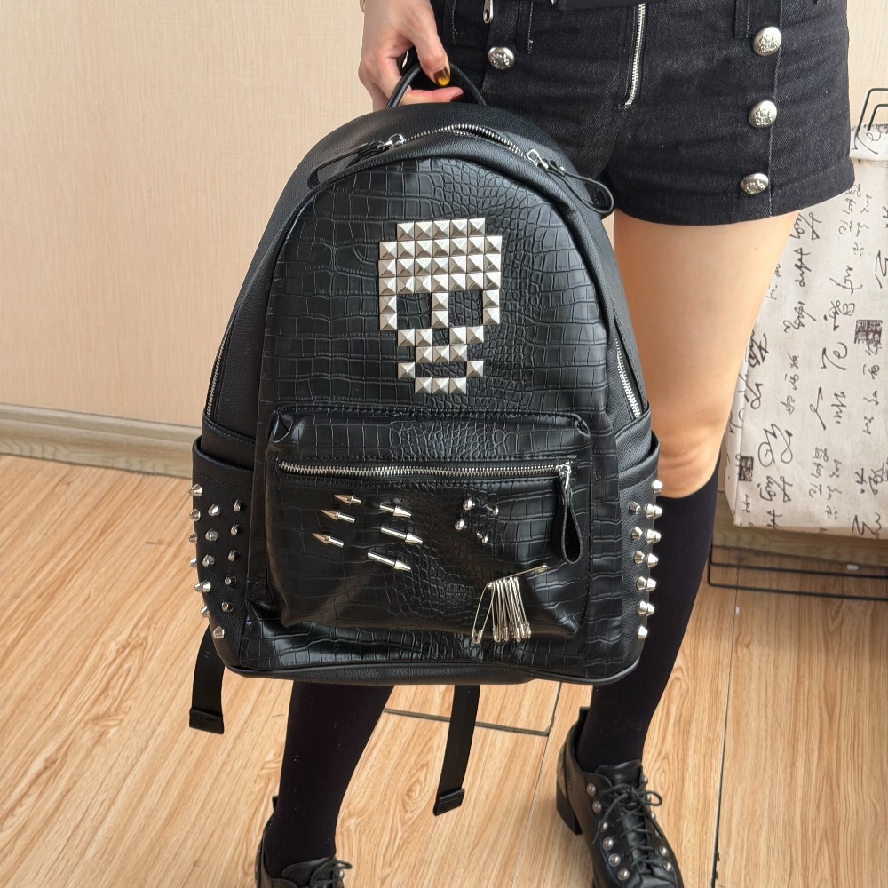 Women'S Fashion Backpack - Originele zwarte krokodillenpatroon schedel klinknagel rugzak