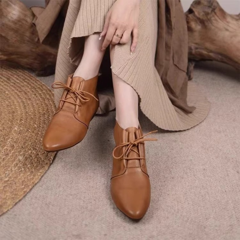 Dames Korte Laarzen 2025, Leer - Women'S Fashion Trends Autumn 2025 recensie en prijs